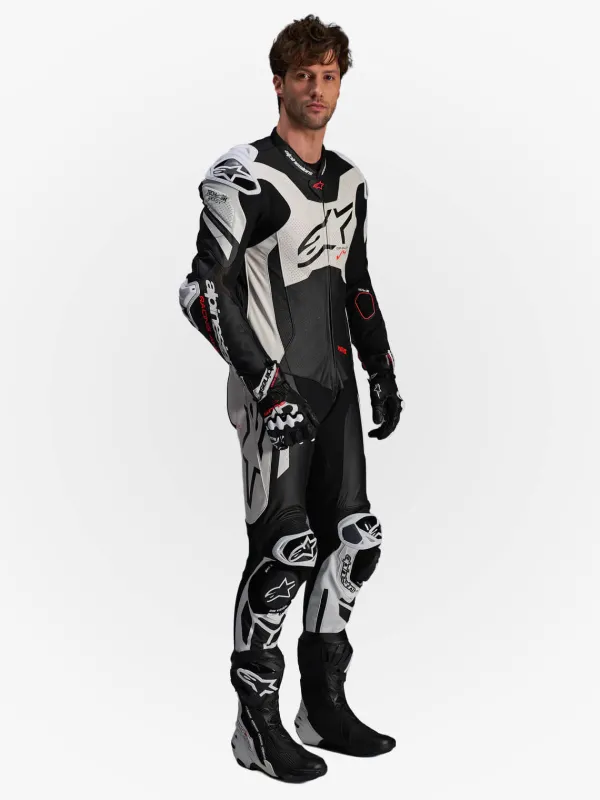 Alpinestars GP Plus V4 Sprint 1Pc Leather Suit Black White Red Fluo 1231> Motorpakken