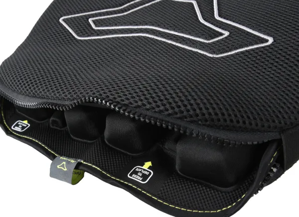 Macna Airseat DLX Black 101> Motor Accessoires
