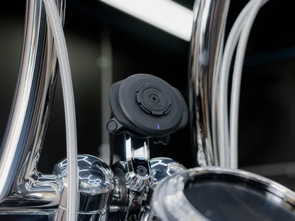 Quad Lock Pro Chrome Handlebar Mount - Large for FATBAR / Special CUSTOM handlebars Pro Chrome Handlebar Mount - Large for FATBAR / Special CUSTOM handlebars> Telefoonhouders
