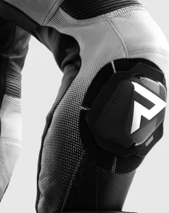 Rebelhorn Inferno Motorbroek Black/White><noscript><img width=